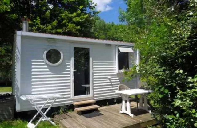 Camping 3 étoiles - Piscine - eecbgc