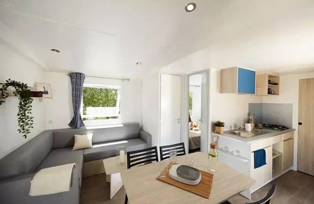 Camping de La Roselière* - 3-room mobile home 4/5 people