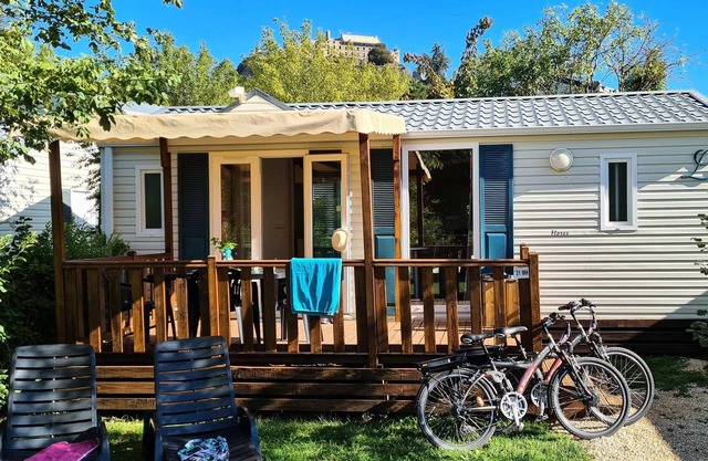 Camping les Calquieres**** - Mobile home Sunny 3 rooms 4 people