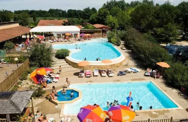Camping Les Lacs De Courtès*** - Gite Soleil 3 Room 4/6 People