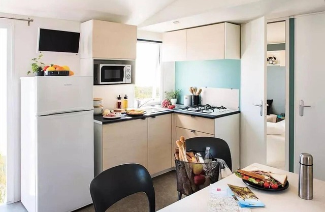 Camping Les Rives du lac Cantalès * - 3 bedroom mobile home Titania 6 people