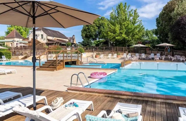Camping Romanée Les Grottes de Roffy* - Chalet PREMIUM - 2 bedrooms - 2 shower rooms 4 people