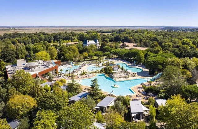 Camping Séquoia Parc* - Cottage Grand Confort TV LV Air conditioning 3 rooms 4 people