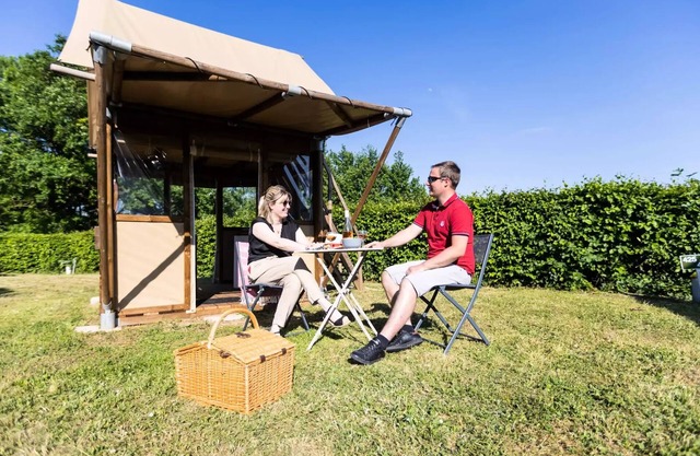 Campsite La Grappe Fleurie * - La Petite Cadole 2 people