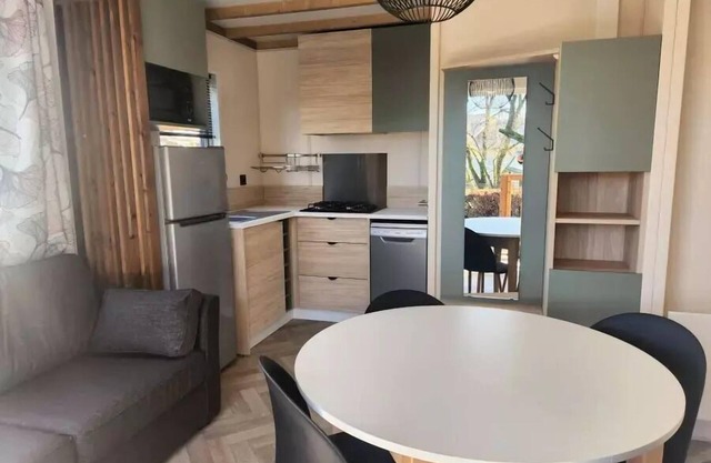 Campsite Le Moulin * - Chalet Cannelle 26.5m² - air-conditioned 4 people