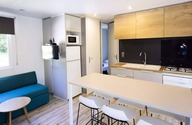 Campsite Saint Pierre de Rousieux**** - Very large Mobile Home Comfort + 4 Rooms 6 People Air Conditioned
