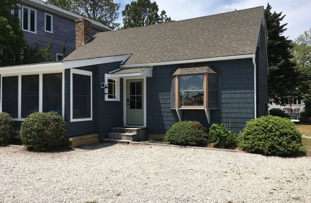 Canal Beach House - Great For Families
