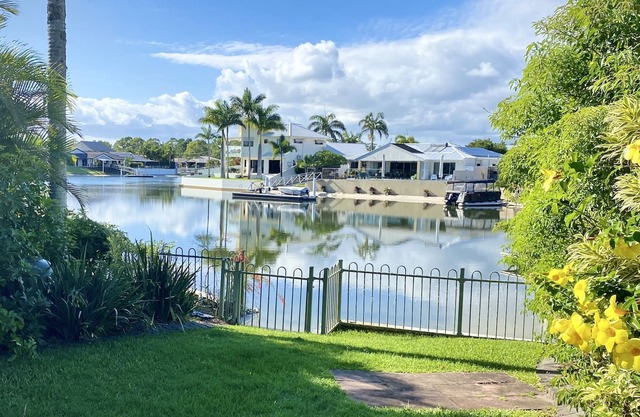 Canal Sands Waterfront - Maroochydore- Pet Friendly - fully air conditioned