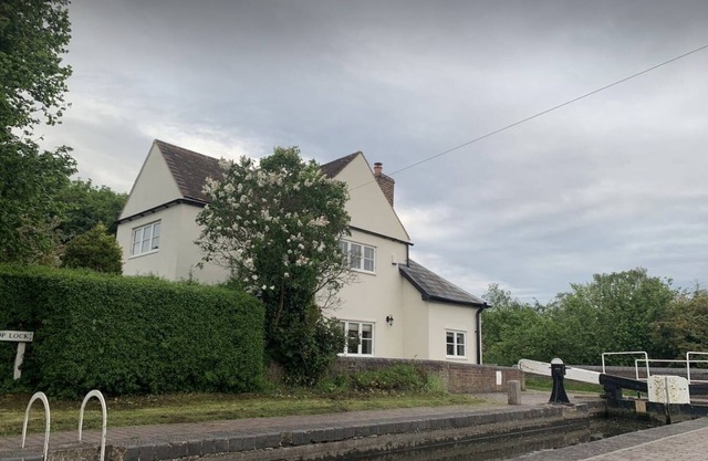 Canalside Lock House