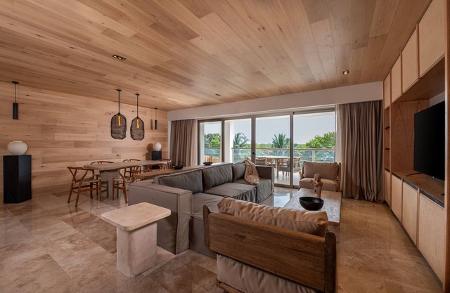 Cancun 1 BD luxury apartment with private beach