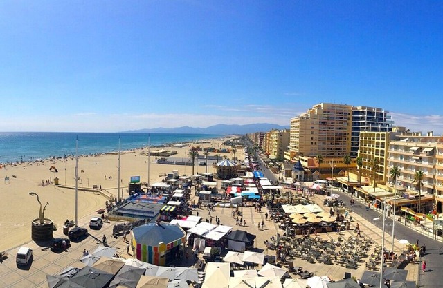 Canet Plage, beautiful 70 m² apartment with all mod cons