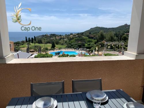 Cap One, au cœur de Cap Esterel VUE MER & PISCINES - Accès piscines et parking couvert inclus