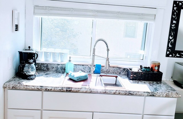 Cape Cod Loft + King Bed