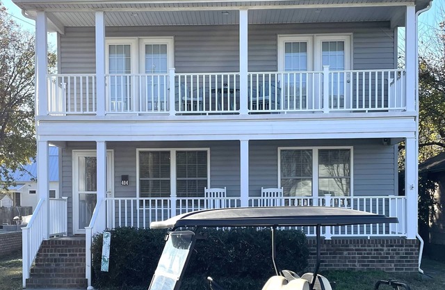Cape Escape-Short Walk to Beach, Pet Friendly, Fenced Yard & Optional GC Rental
