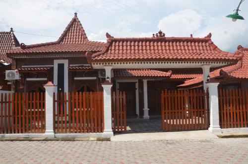 Capital O 93719 Homestay Omah Bidadari