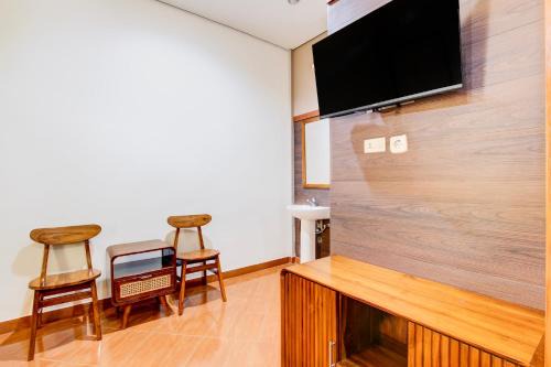 Capital O 93994 Dalem Kamulyan Syariah Guest House