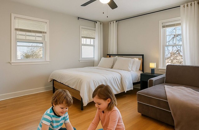 Capitol Hill Family Suite with a View + More