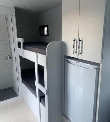 Caravan suit