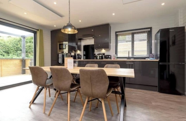 Cardinham Lodge : 3 bedroom - max 6 occ - VP9