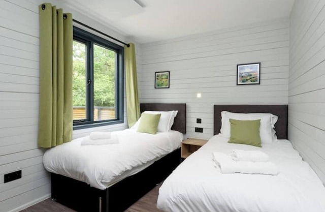 Cardinham Lodge (3 bedroom - max 6 occ) - VP8