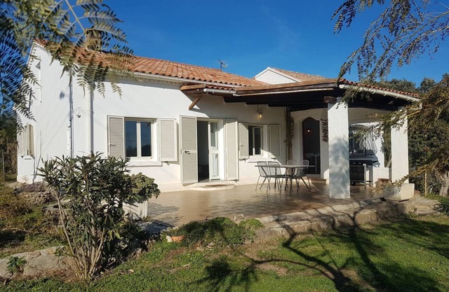 CARINA - 6 PERS - AIR CONDITIONING -WIFI - BEACH ACCESS