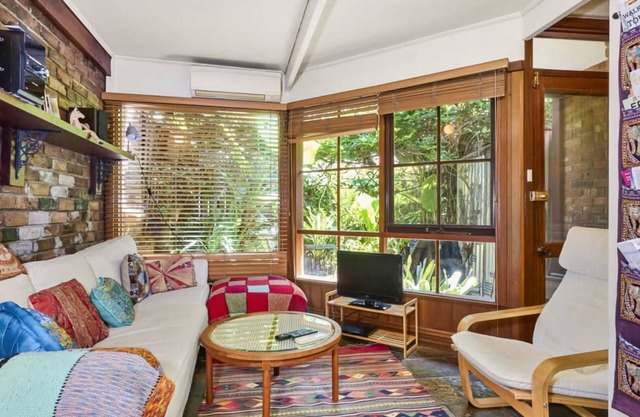 Carlton Heritage Home Explore Melbourne s Heart