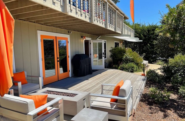 Carmel Big Sur-Style Guest House with Hot Tub, bank of windows, decks & VIEWS!