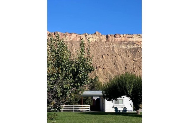 Carriage House on Fruit & Wine Byway