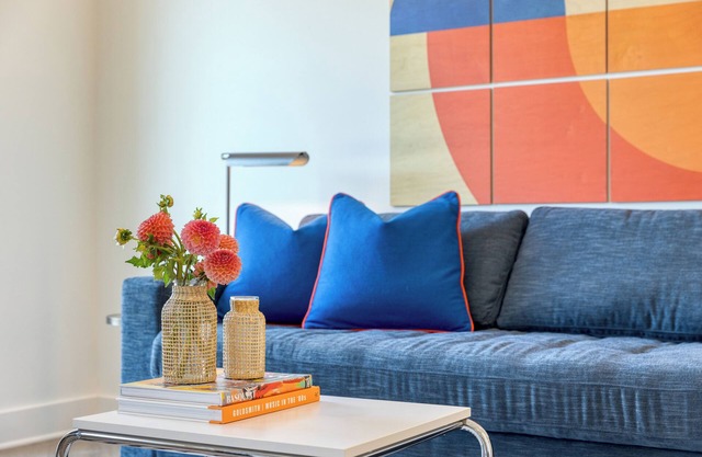 Carter #203 by AvantStay | 1BR + Balcony