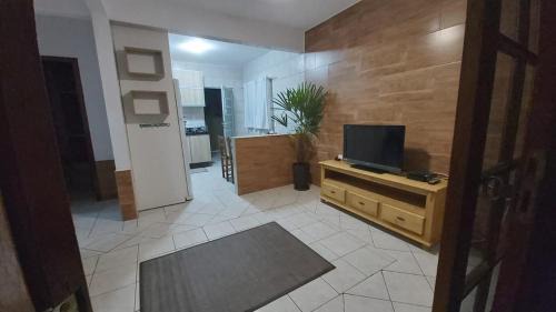 Casa 10 metros da Lagoa da Conceição + Ar, Tv, Wi-Fi + estacionamento