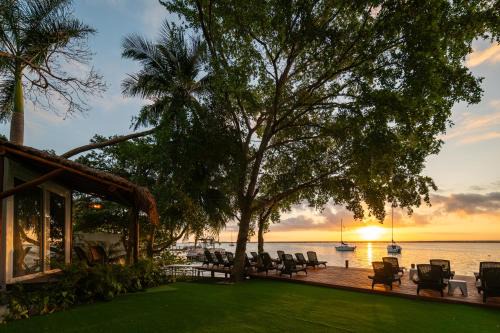 Casa Aakal Lagoon Front