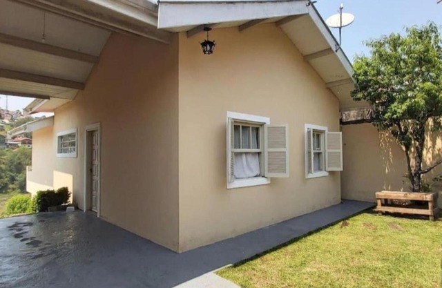 Casa Aconchegante com Lareira e Linda Vista