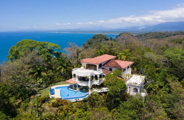 Casa Bella Vista- Home of Manuel Antonio's Most Famous View!