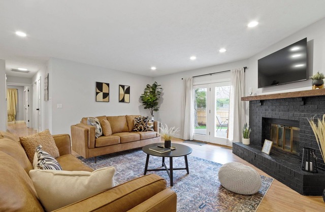 Casa Boho- Fire Pit, BBQ, B-ball hoop