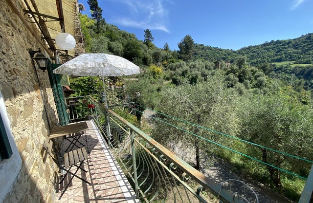 Casa Brunetti for 4 people with beautiful views