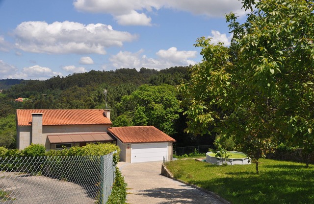 Casa con Parcela y Preciosas Vistas a la Ría de Pontevedra