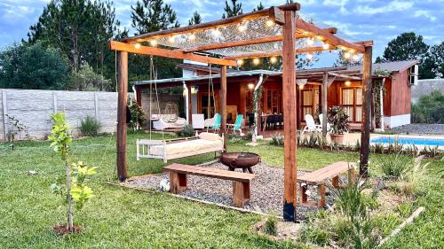 Casa con Piscina y Patio Privado