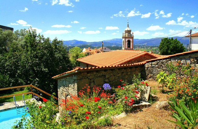 Casa da Rocha Casa de Estilo Rural Situada na Vila de Termas de Caldelas