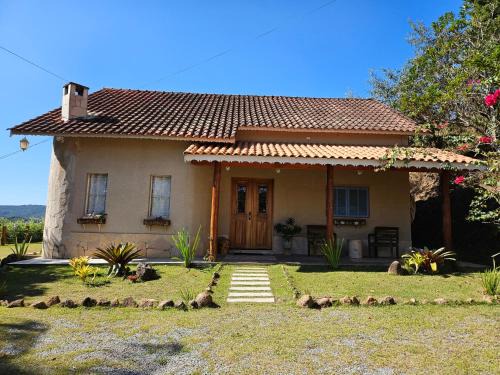 Casa de campo Bela Vista com Piscina na montanha