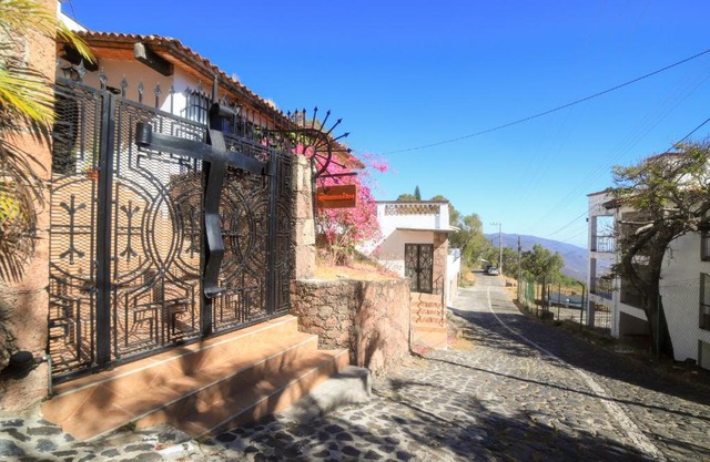 Casa de las Cruces Taxco