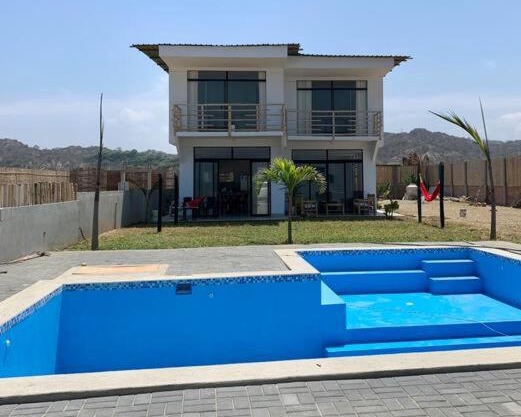 casa de playa, cerca a Zorritos