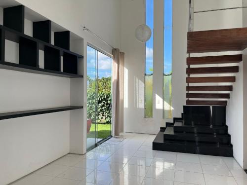 casa de praia com piscina para famílias