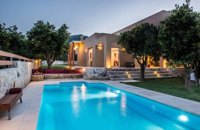 Casa Di Verde - Private pool with Jacuzzi & Gym