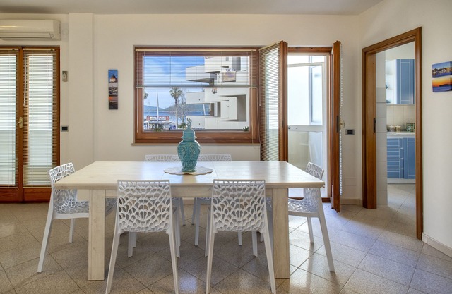 Casa Dony, spacious apartment a few steps from the sea of ​Alghero.