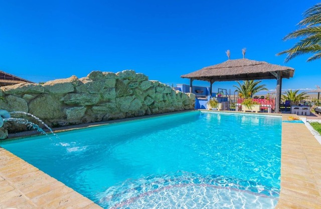 Casa Entre Armonías Zahara de los Atunes by Ruralidays