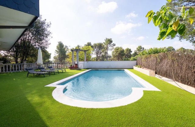Casa Farré next Barcelona Center