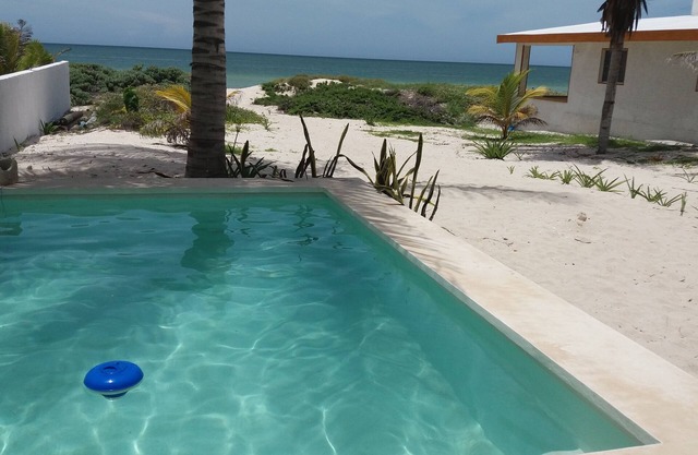 CASA FRENTE AL MAR, BONITAS VISTAS A LA PLAYA