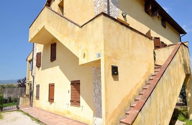 Casa Geranio C: A modern and graceful apartment situated in a quiet location, a few minutes from the town center, with Free WI-FI.