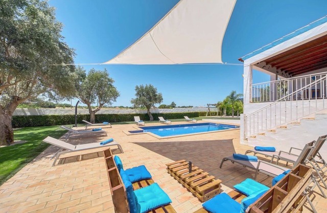 Casa Gloria - Lovely farm house with private pool!