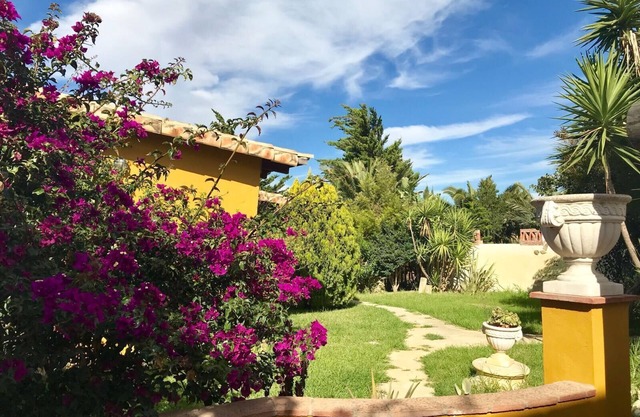 CASA GRANDE, 3 rooms, 150m far from the Beach. Very well maintained.